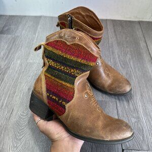 Born Brown Leather Aztec MOE 3 Bootie Boots Cowboy Aztec Ankle Women size 7